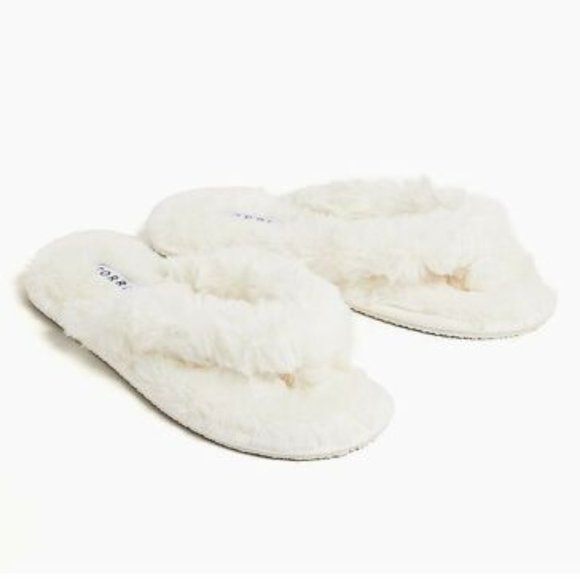 torrid Shoes - NWT - TORRID Ivory  T-Strap Slipper - SZ - 12W
